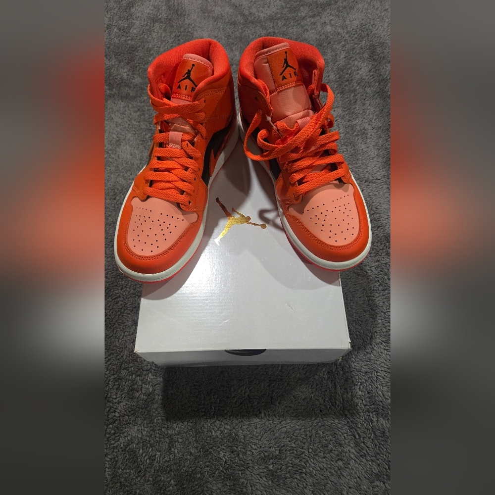 Nike Women's Sneakers in Orange and Black - Picture 2 of 8